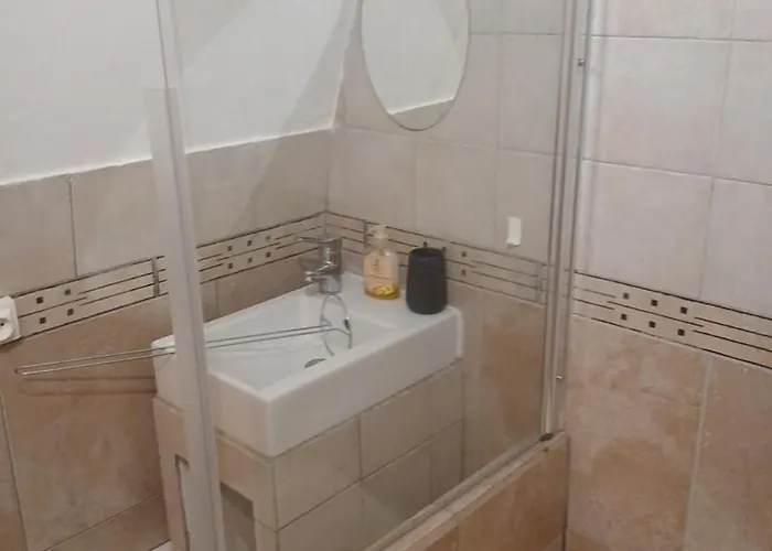 Ferienhaus Tour Avec Rooftop, Vue Mer, Sejour Insolite Entre Ciel Et Porri