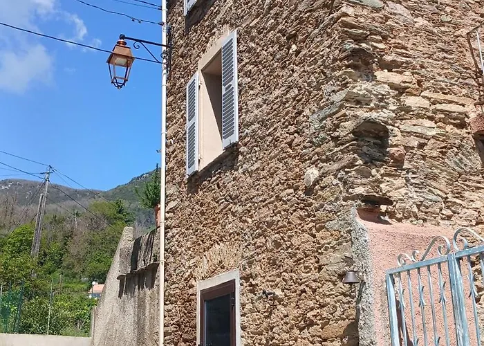 Tour Avec Rooftop, Vue Mer, Sejour Insolite Entre Ciel Et Ferienhaus