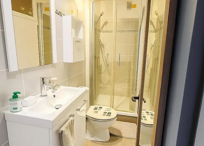 Tour Avec Rooftop, Vue Mer, Sejour Insolite Entre Ciel Et בית נופש Porri